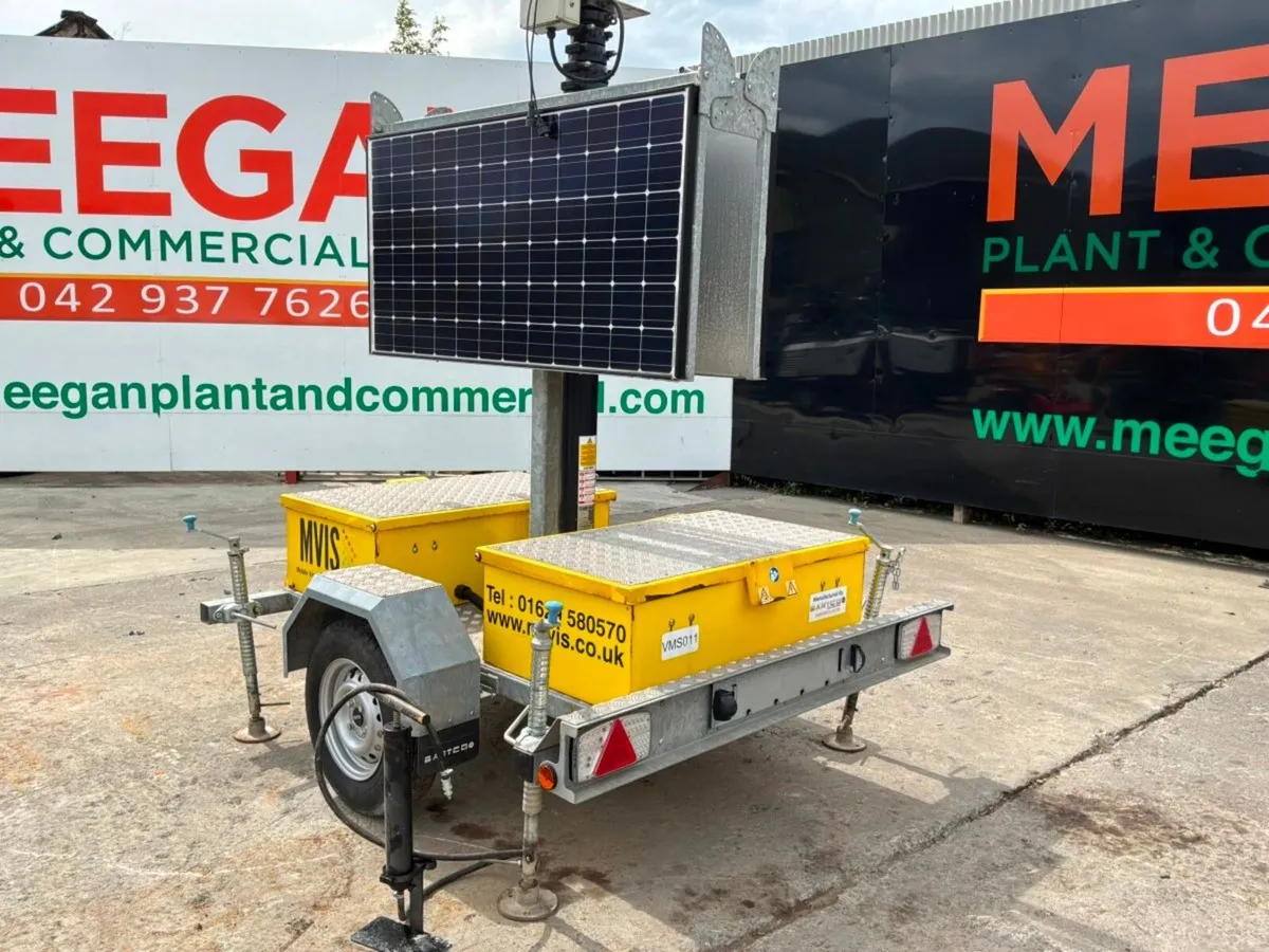Bartco CCTV solar power tower platform / trailer.. - Image 2