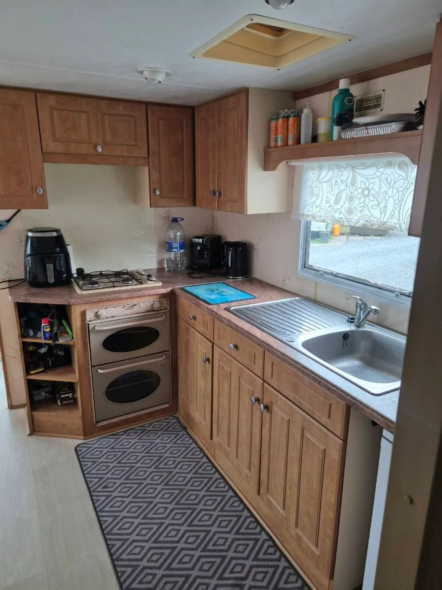 Willerby 32x12  2 bedroom - Image 4