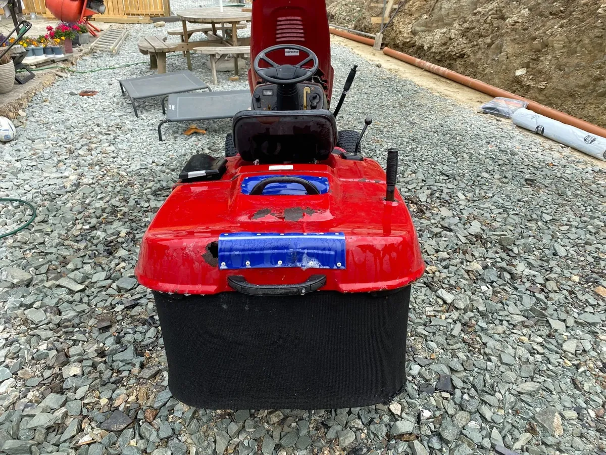 Ride On Mower - Image 4