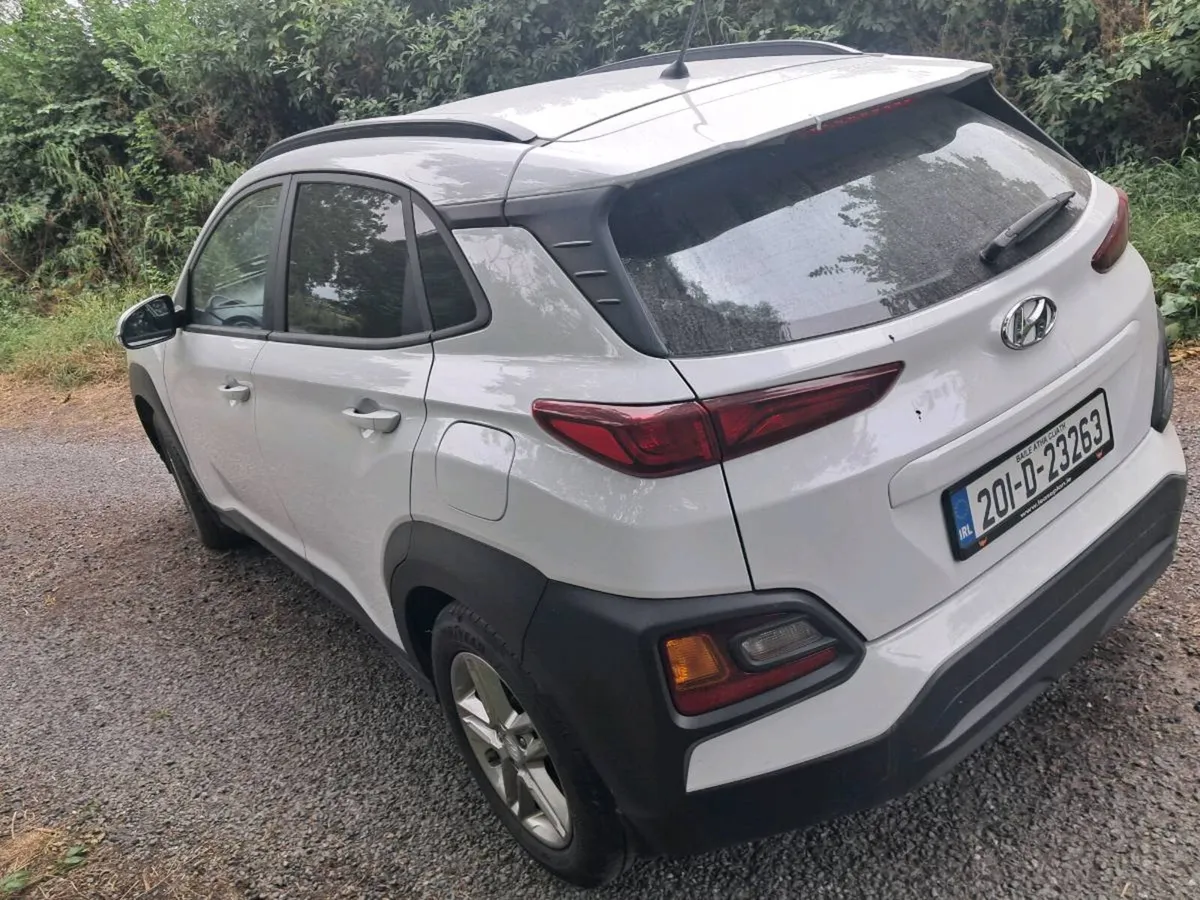 2020 Hyundai Kona -2 seater 1.5  diesel - Image 4