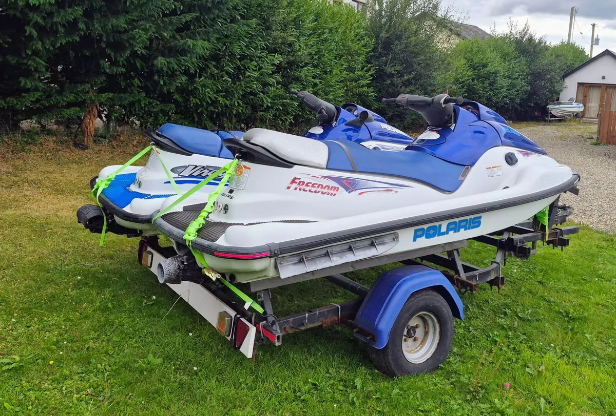 2 jet skis + trailer (free banana boat) - Image 2