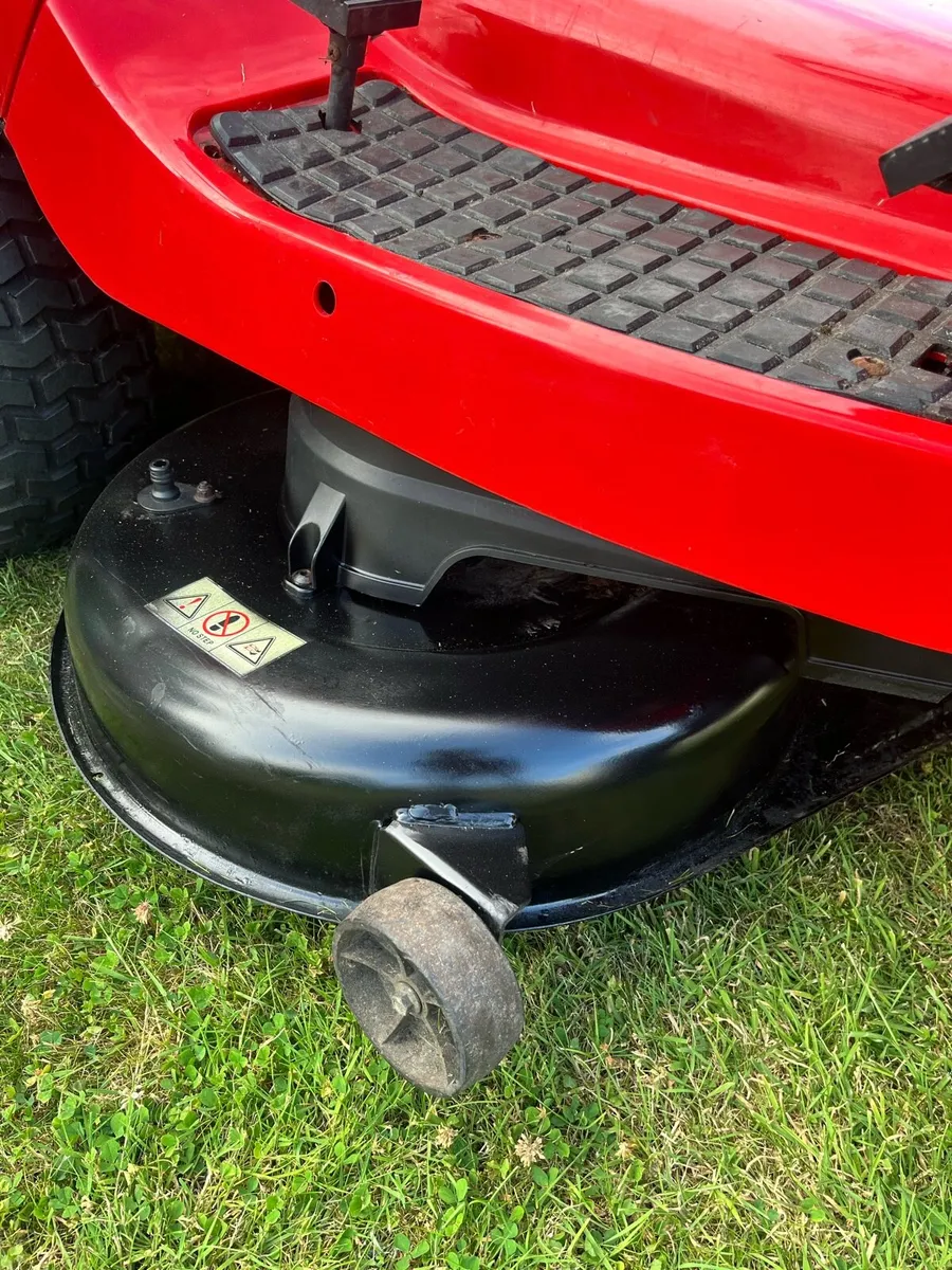 Ride on lawnmower - Image 4