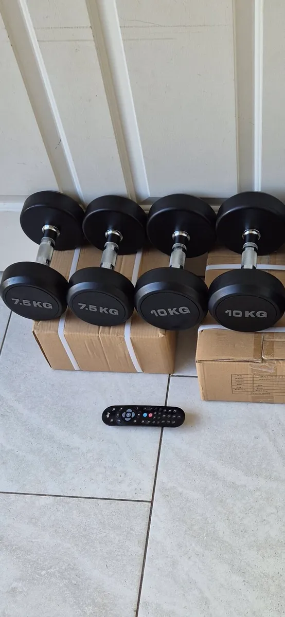 2xbrand new sets of dumbbells - Image 1
