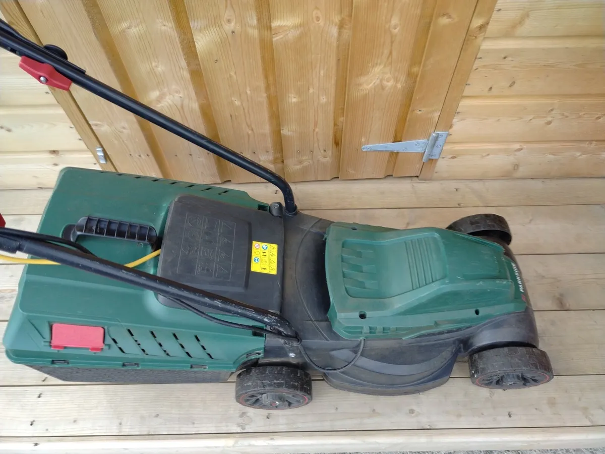 1200watt Electric Light Weight Mower €30 - Image 3