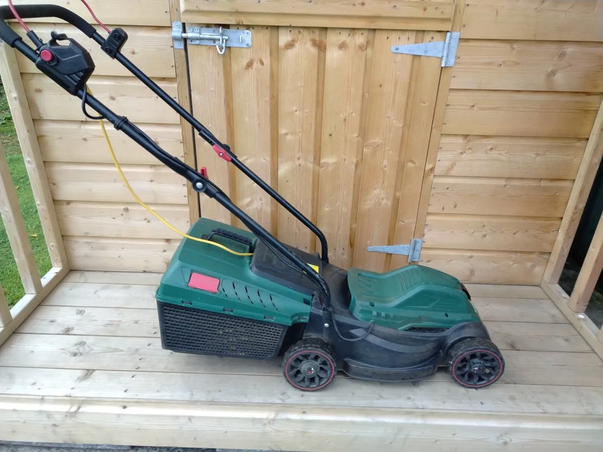 1200watt Electric Light Weight Mower €30 - Image 2