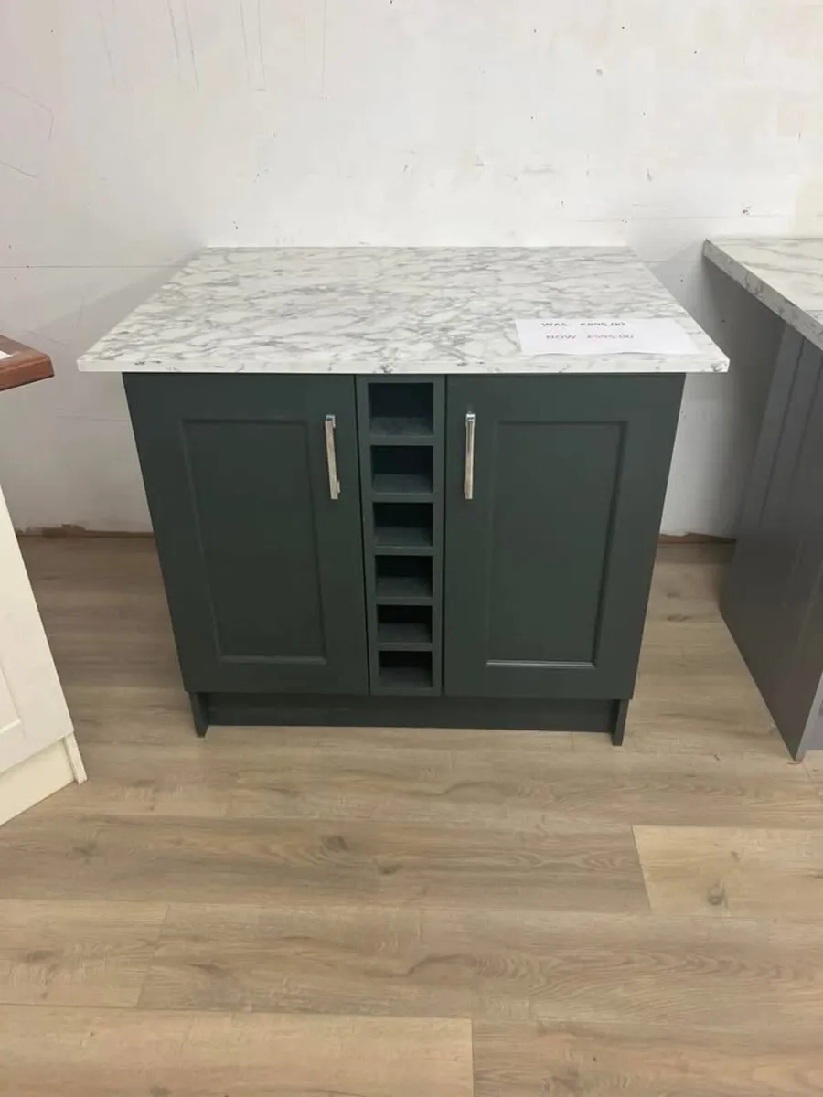 Surplus stock kitchen islands - Image 2