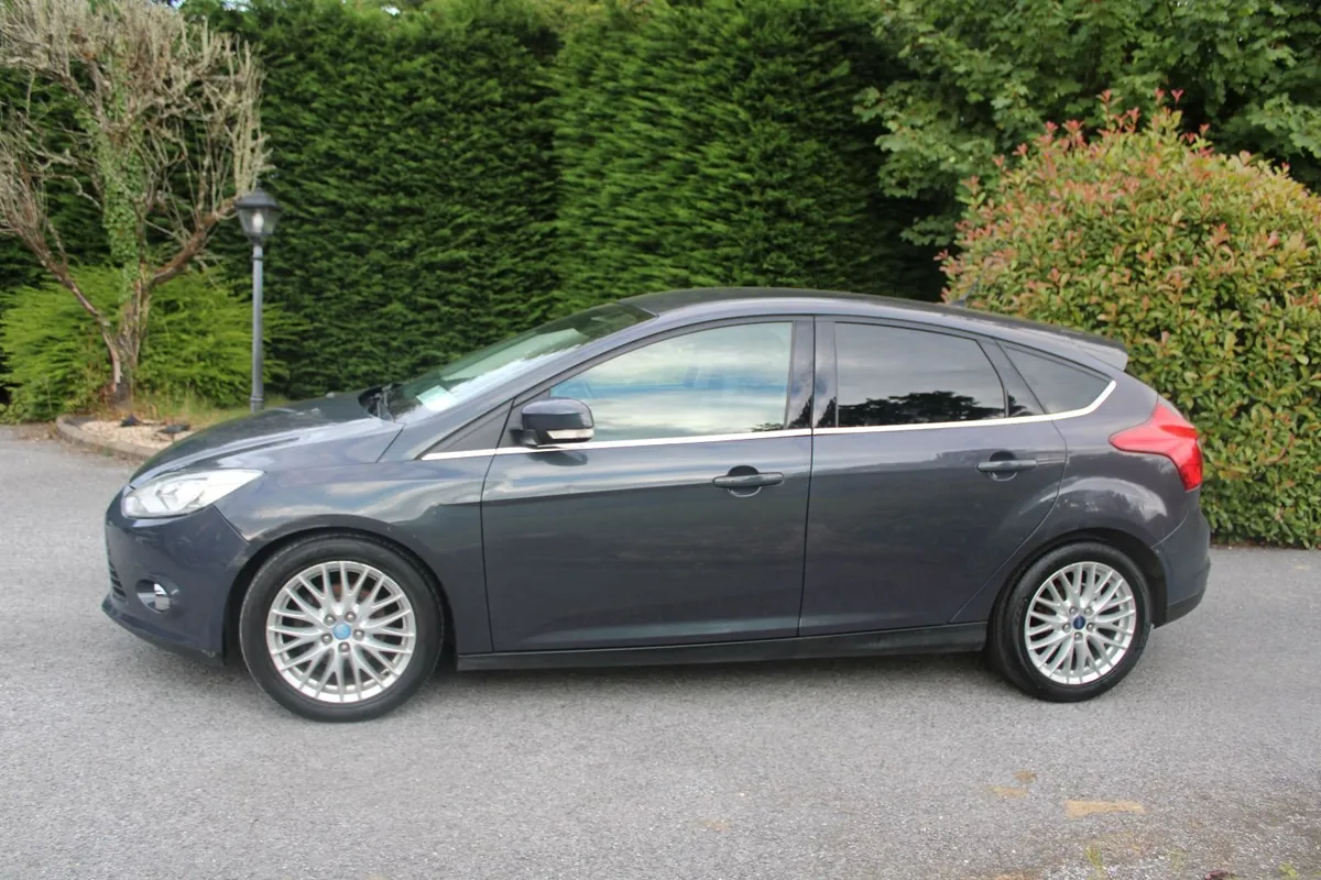 2013 FORD FOCUS ZETEC 1.0 ECO-BOOST 5DR. - Image 4