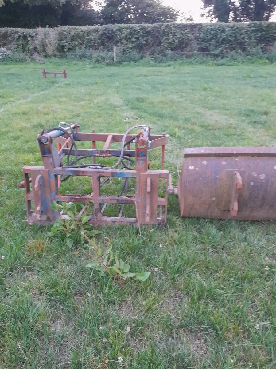 TRACTOR - Image 4