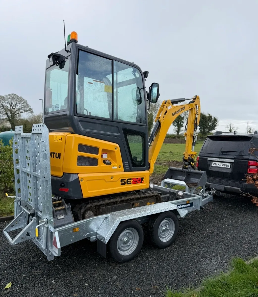 Mini Digger Self drive HIRE - Image 1