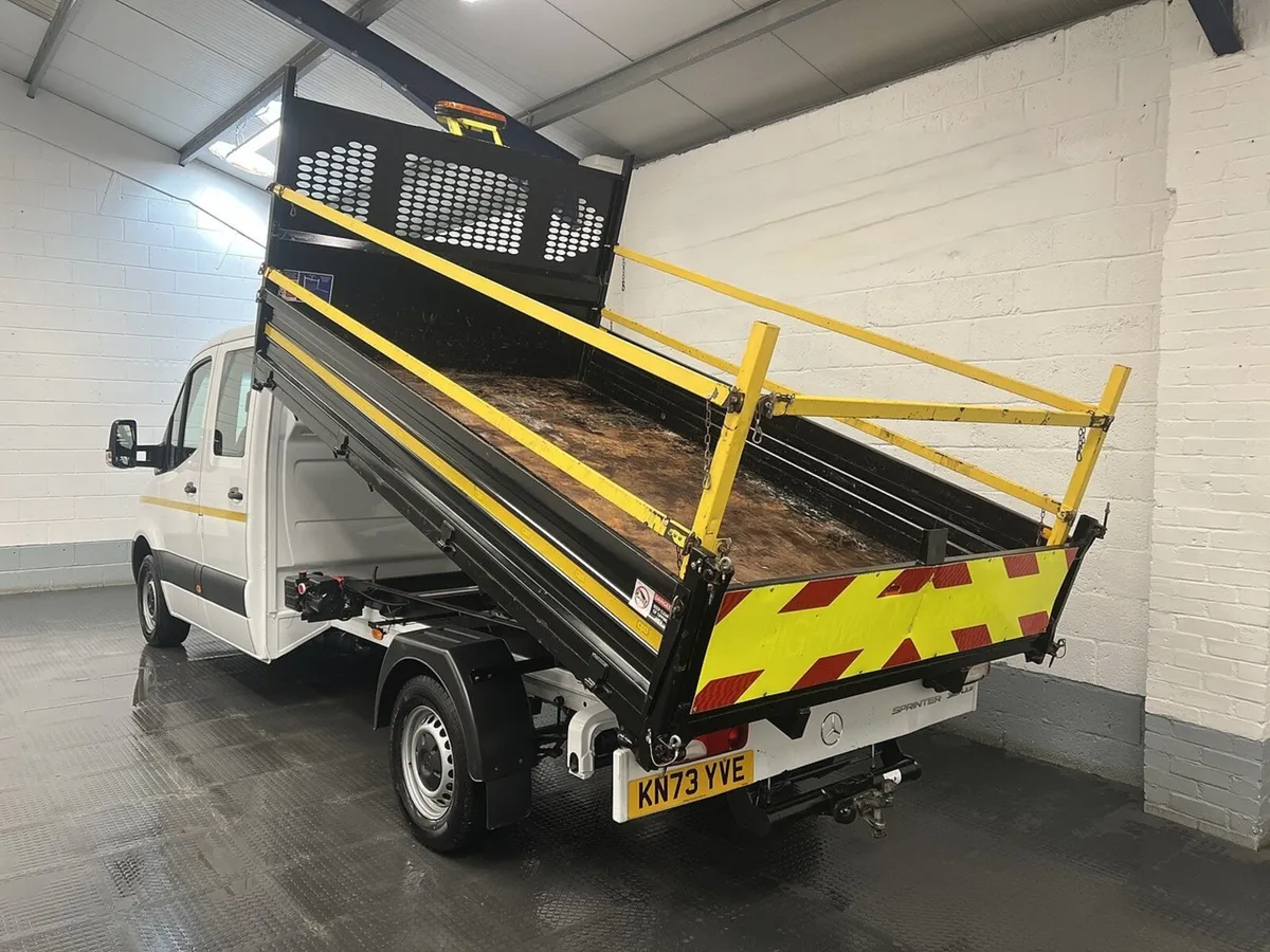 2023 Mercedes-Benz Sprinter Tipper Van - Image 4