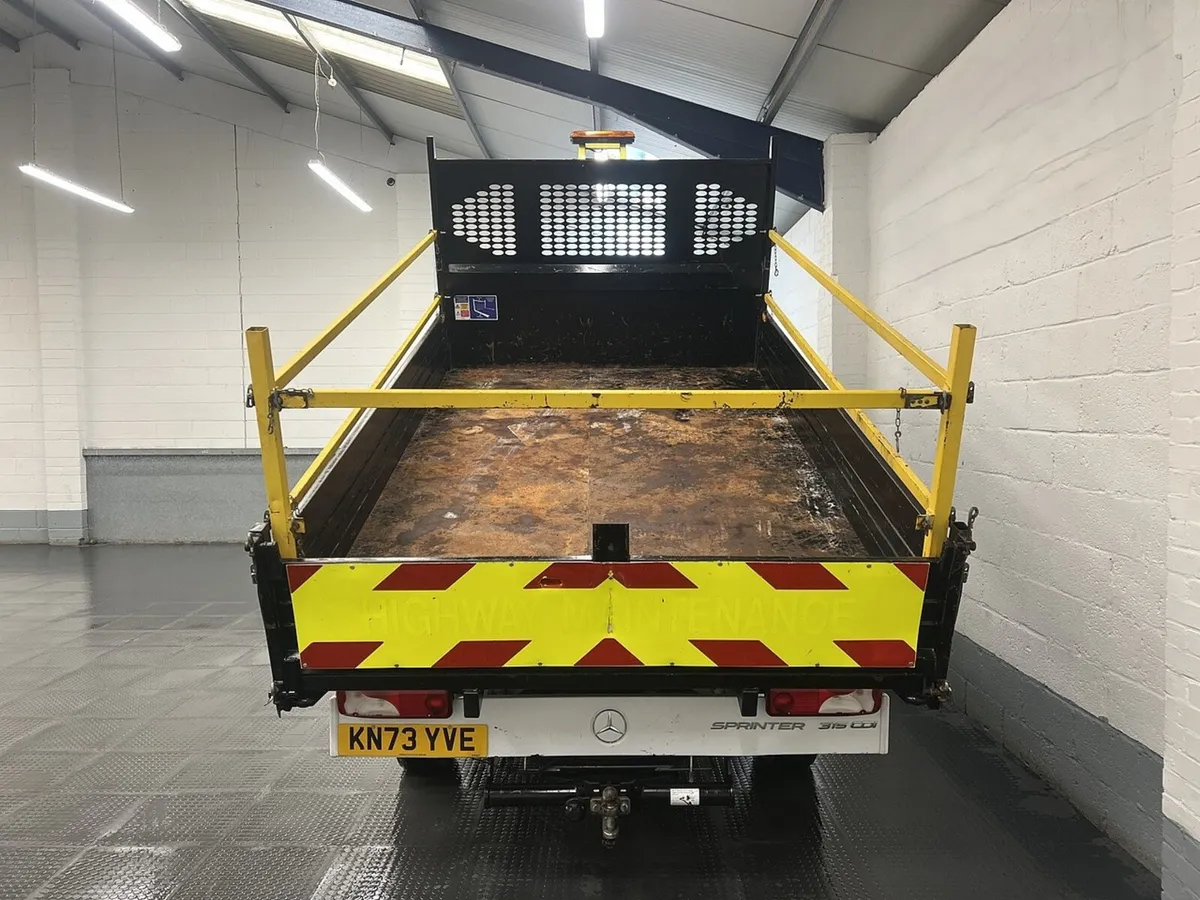 2023 Mercedes-Benz Sprinter Tipper Van - Image 2