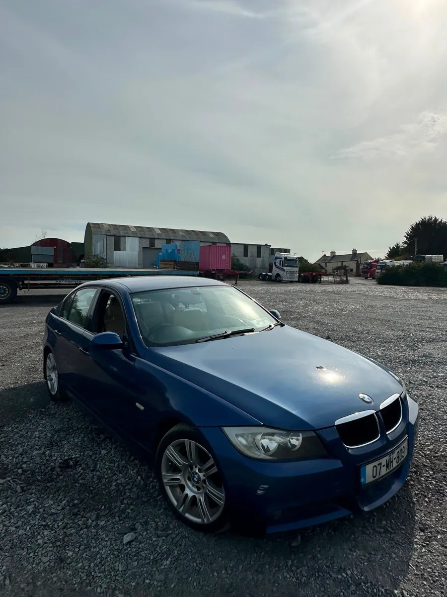 BMW 320d 2007 BREAKING ONLY - Image 2
