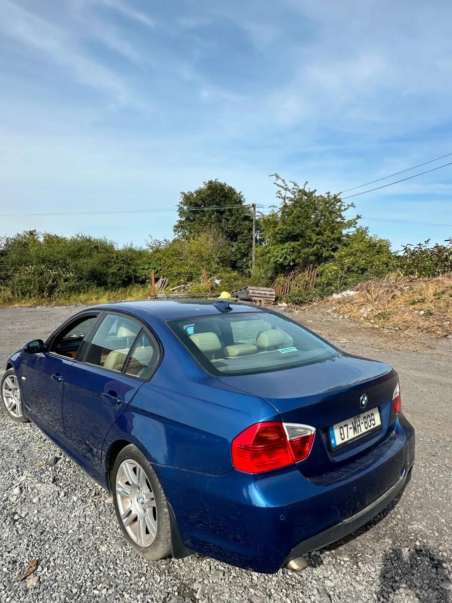 BMW 320d 2007 BREAKING ONLY - Image 4