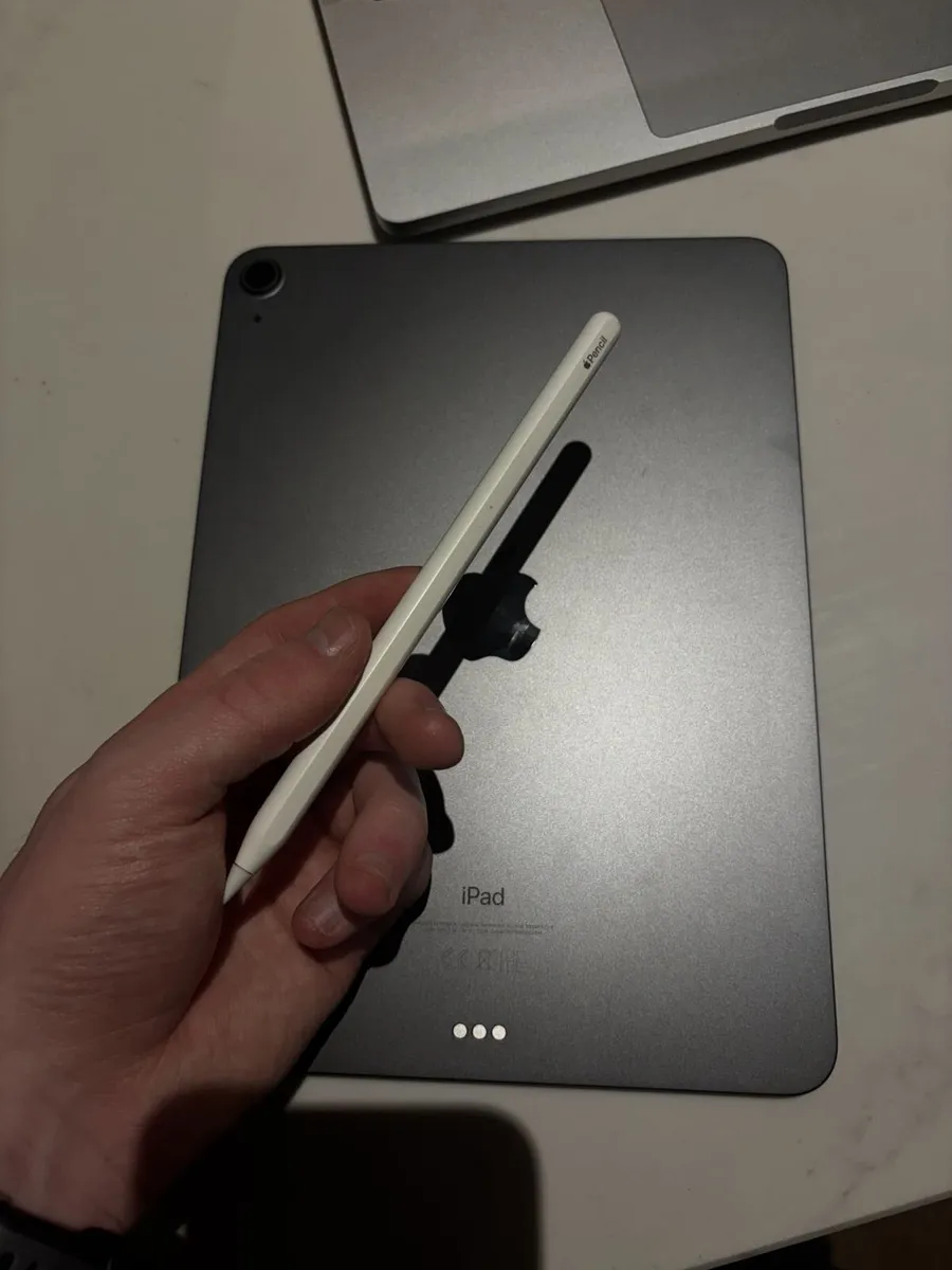 iPad Air 4th Gen 64GB WiFi + Apple Pencil 2nd Gen - Image 4