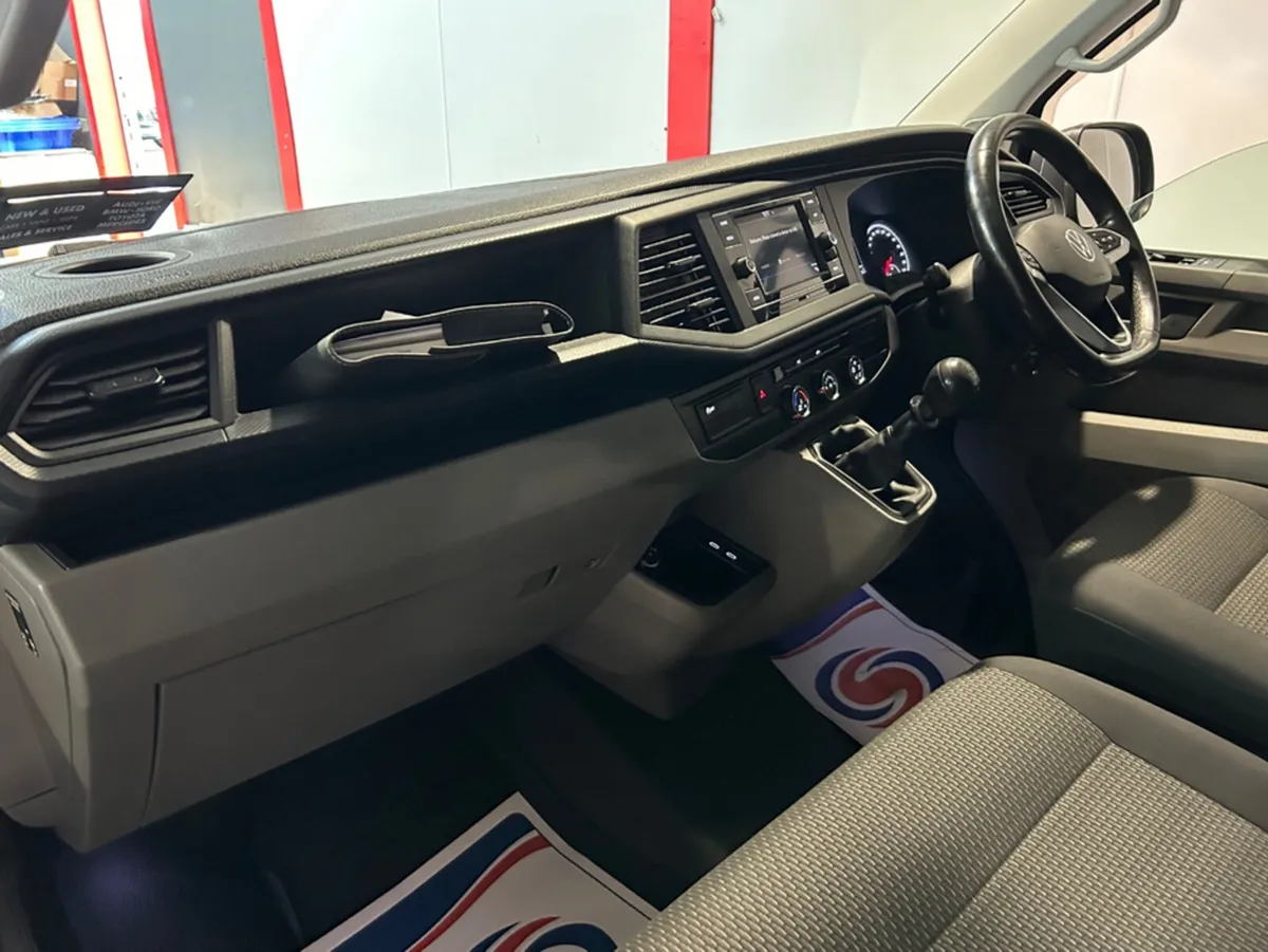 Volkswagen Transporter T6 30 PVL T TDI 15 150HP MA - Image 3
