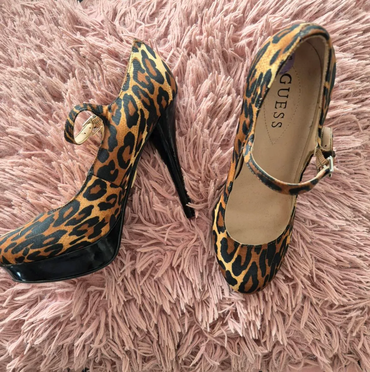 Brand New Size 5 Ladies Shoes - Image 1