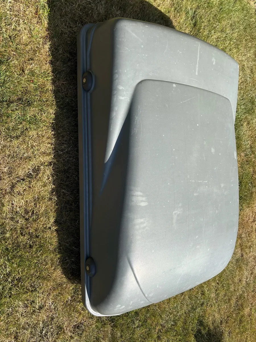 Roof box - Image 3