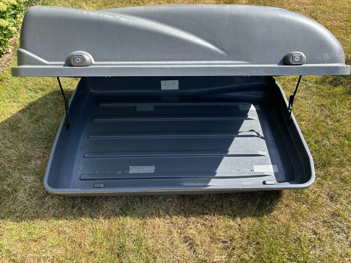 Roof box - Image 4