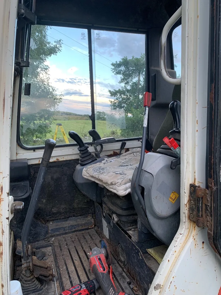 Kuboto 61.3 excavator - Image 3