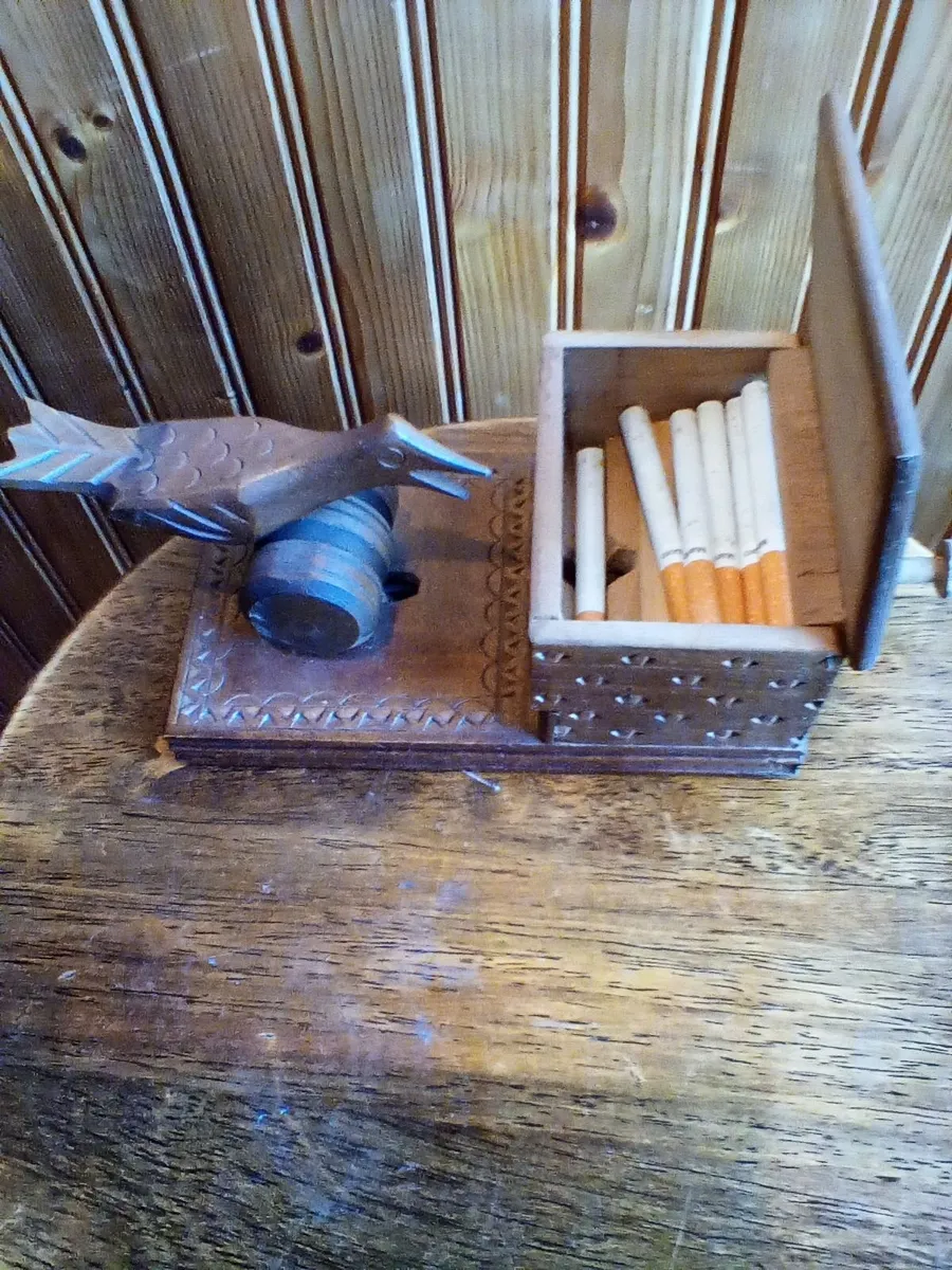 Old bird dispenser - Image 4