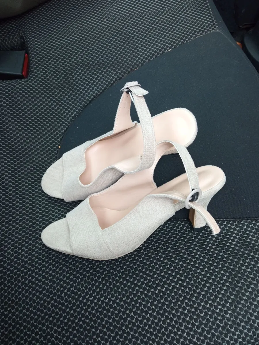 Ladies High Heels Shoes - Image 3