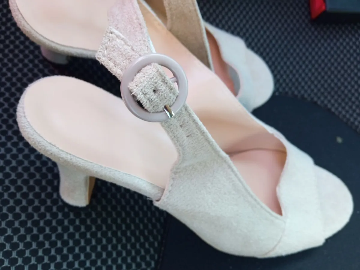 Ladies High Heels Shoes - Image 4