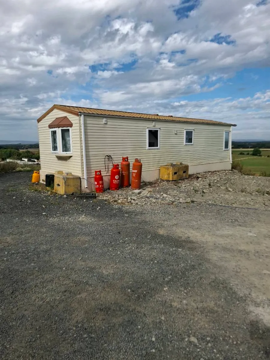 Mobile home - Image 1