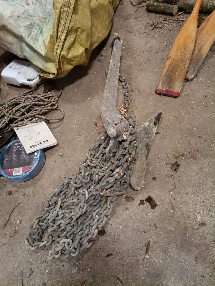 Anchor and chain - Image 2
