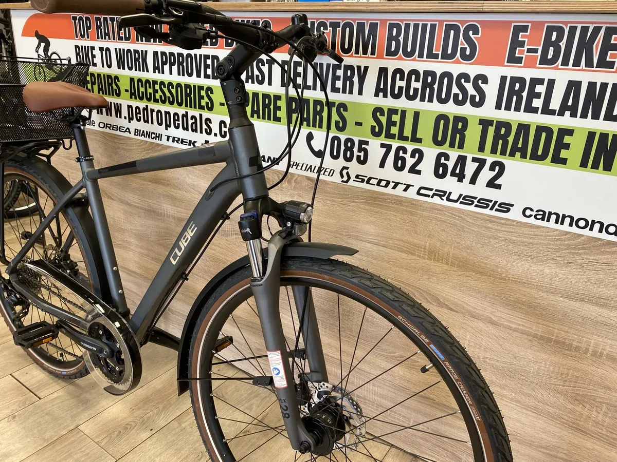 Cube Touring EXC City Bike (like new) - Image 2