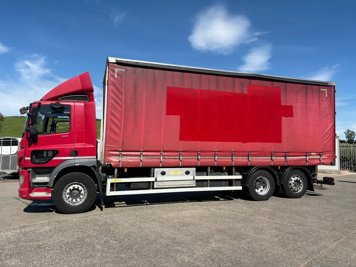 2018 Daf CF 320 6x2 Rigid Lorry c/w Moffett Kit - Image 3