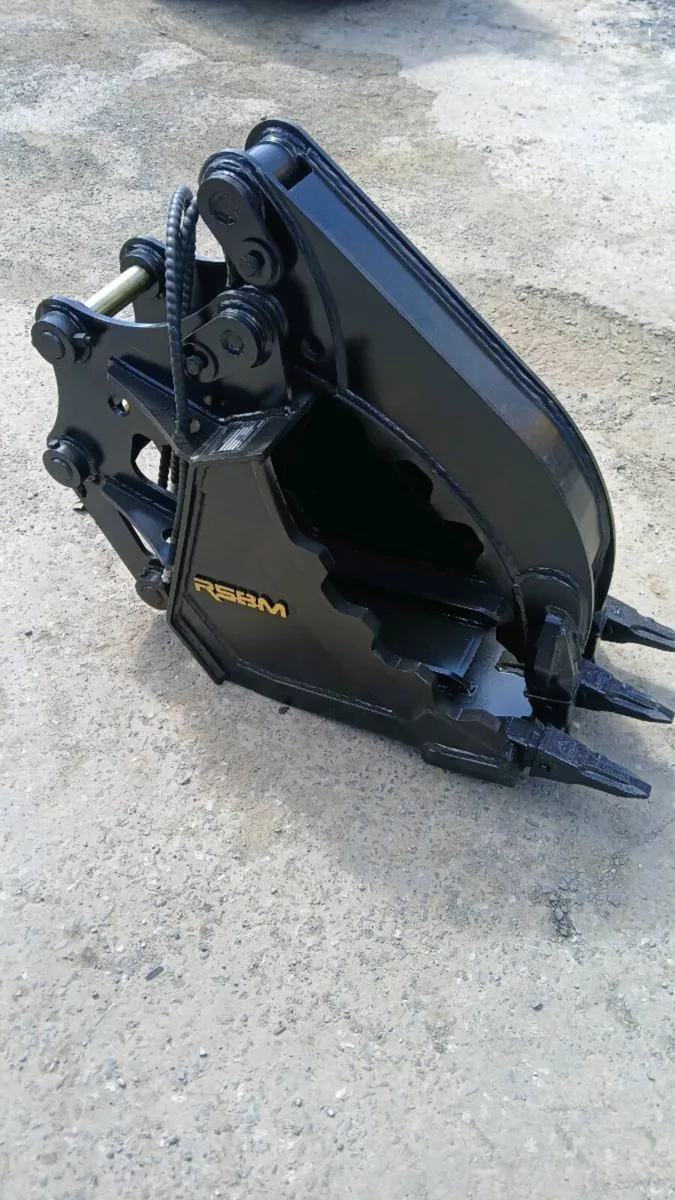 Hydraulic grab bucket for 6 ton 45mm pins - Image 1