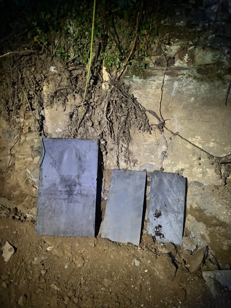 Reclaimed old Welsh slates - Image 1