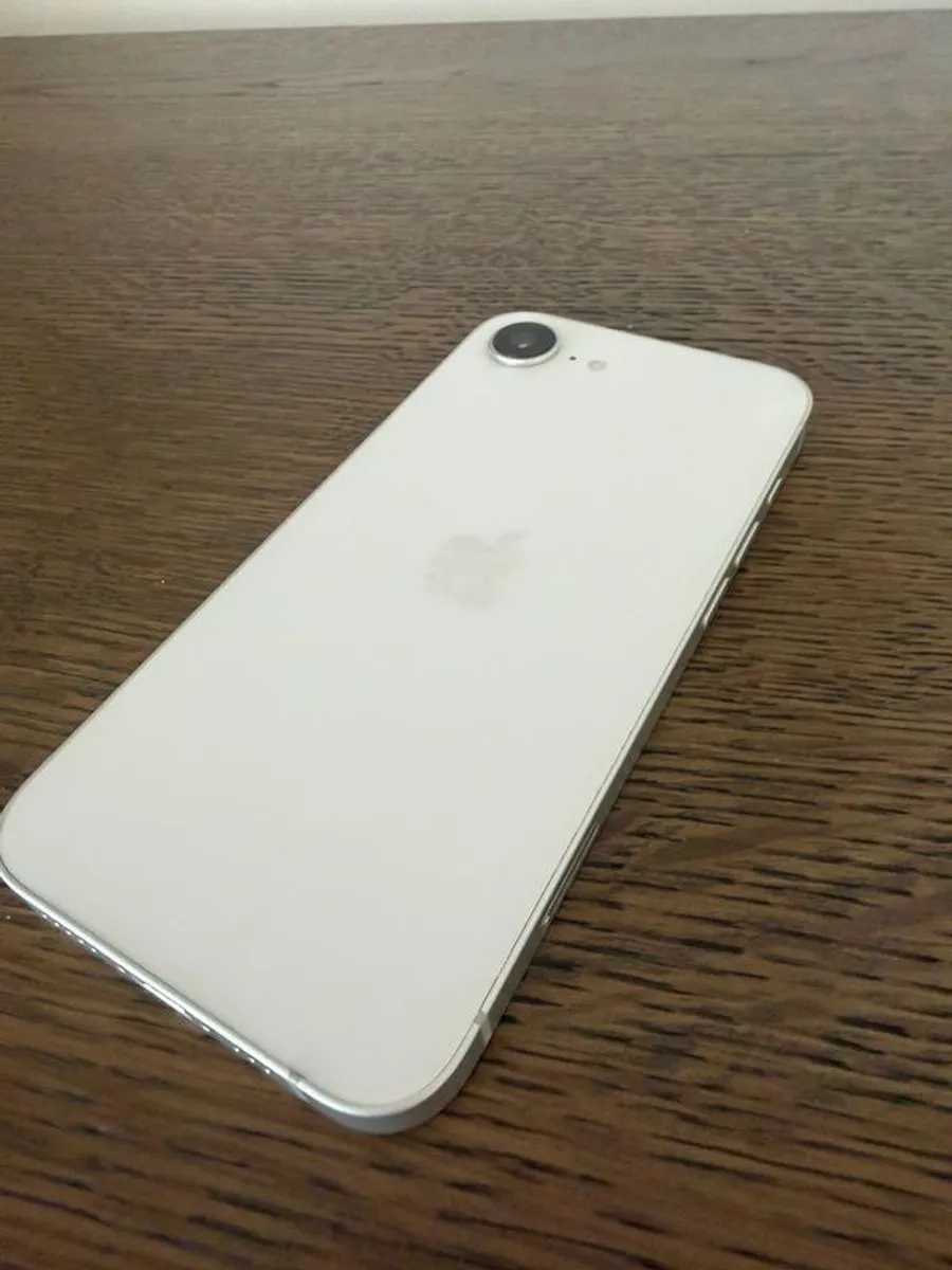 iPhone 16E - 128GB - White - Image 2