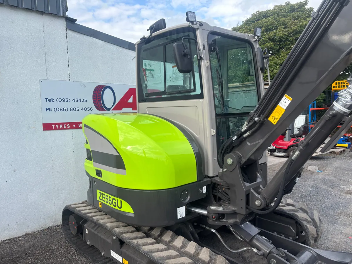 Zoomlion ZE55GU 5.5t Excavator For Sale - Image 3