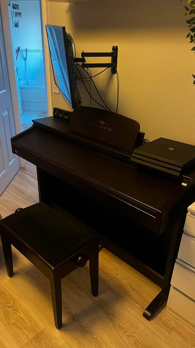 Piano - Image 2