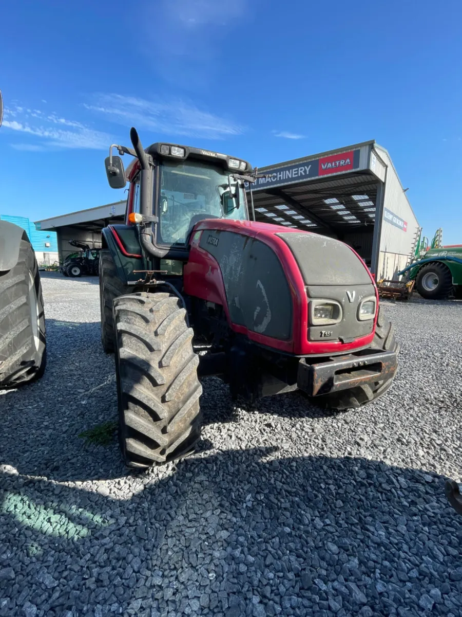 Valtra T151 - Image 2