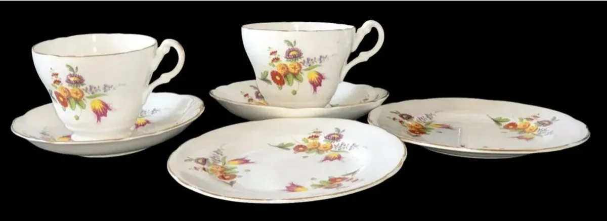 Vintage Winston Fine Bone China Tea Set Trio's - Image 3