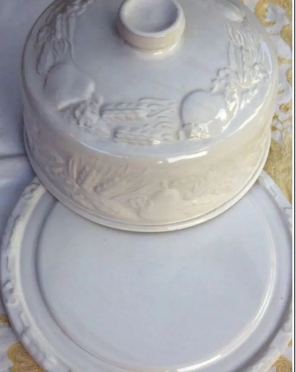 Vintage White Ceramic Cake / Cheese Dome & Plate - Image 2