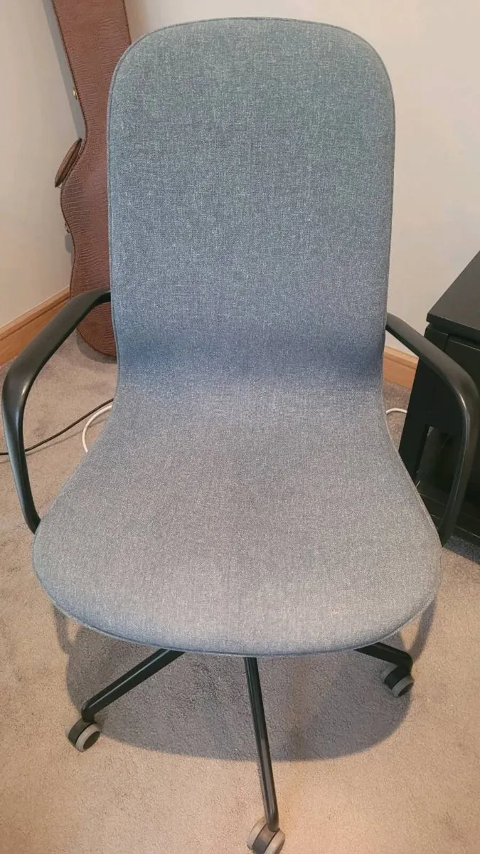 Study table and chair - Image 2