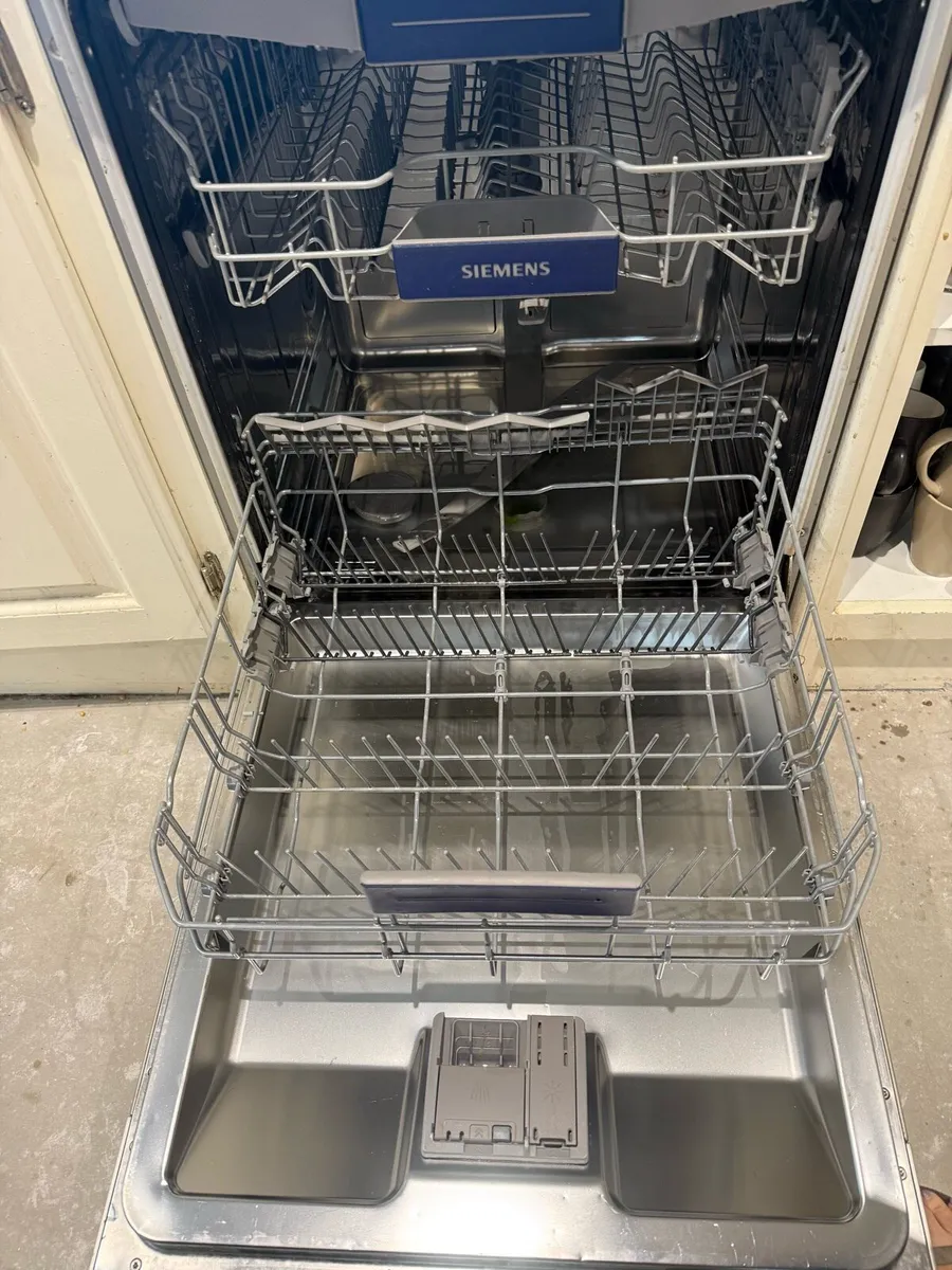 Dishwasher - Image 3
