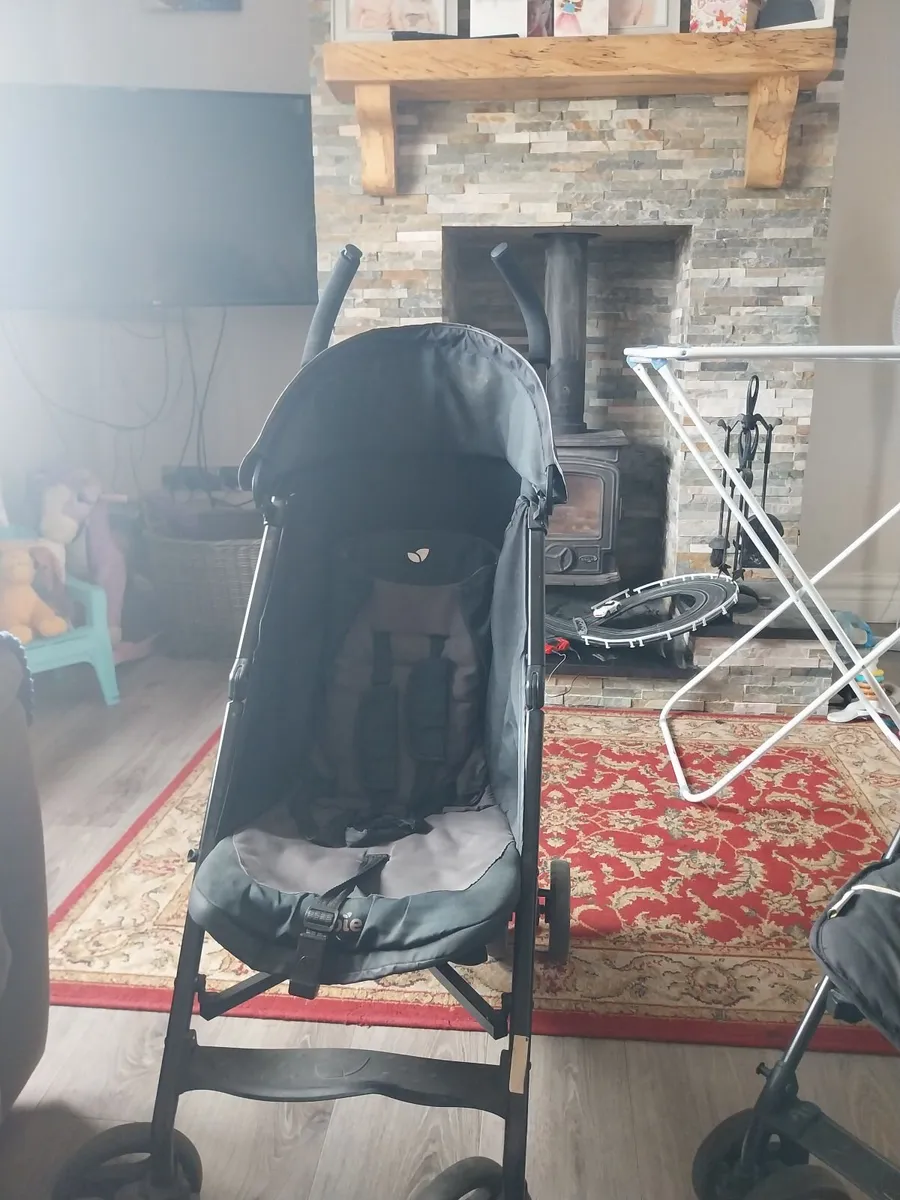Stroller - Image 1