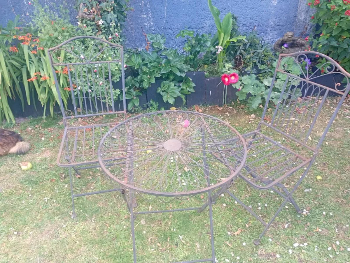 folding patio set - Image 2