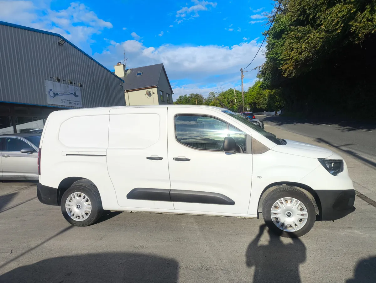 Opel Combo 2020 - Image 2