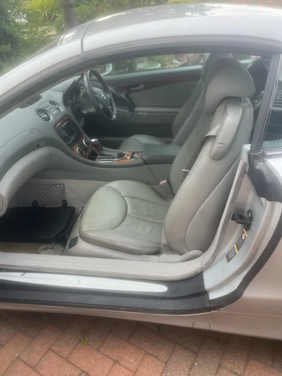 Mercedes - Image 3