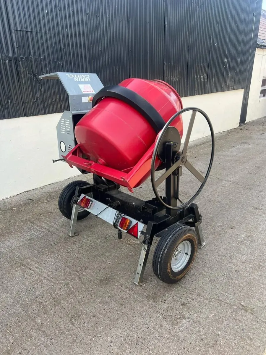 New cartel cement mixer