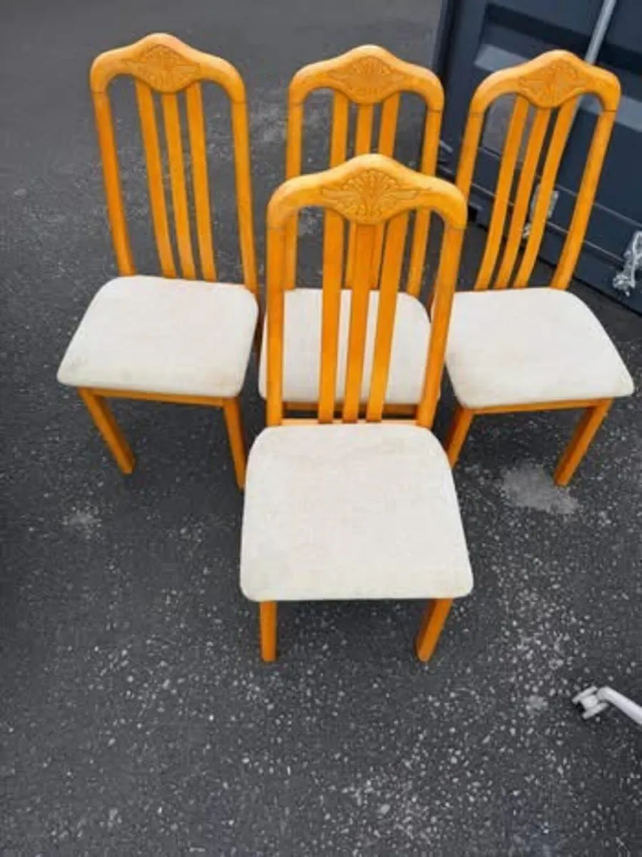 4 dining chairs - Image 2