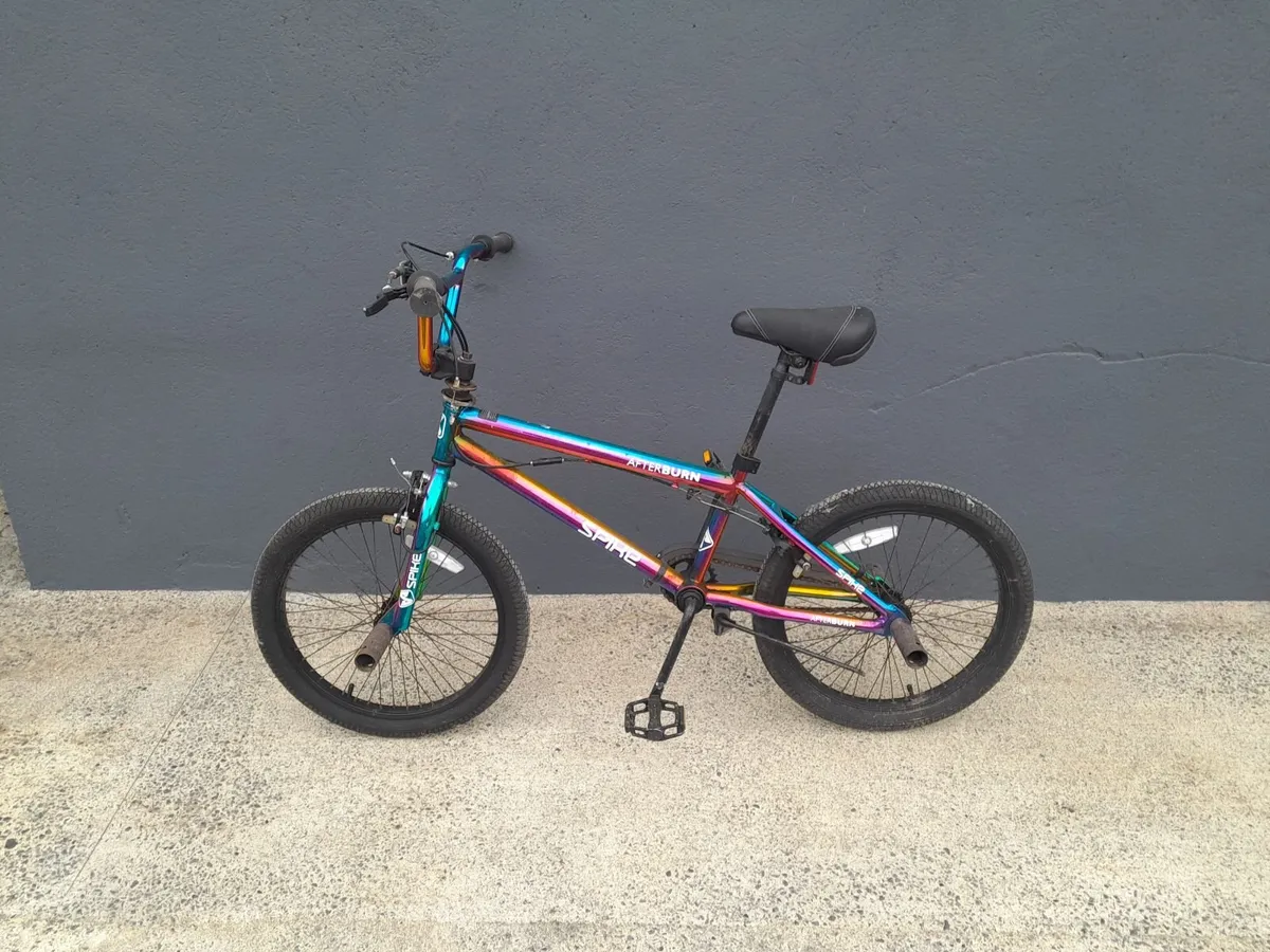 Boys bike - Image 1