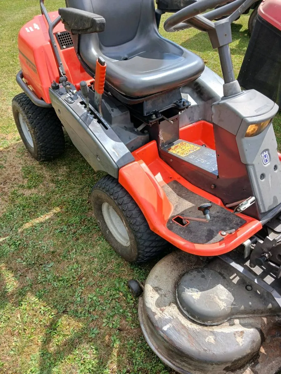 4X4 Husqvarna Rider 21hp twin cylinder Kawasaki - Image 3