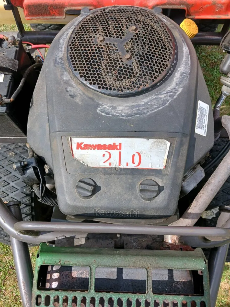 4X4 Husqvarna Rider 21hp twin cylinder Kawasaki - Image 4