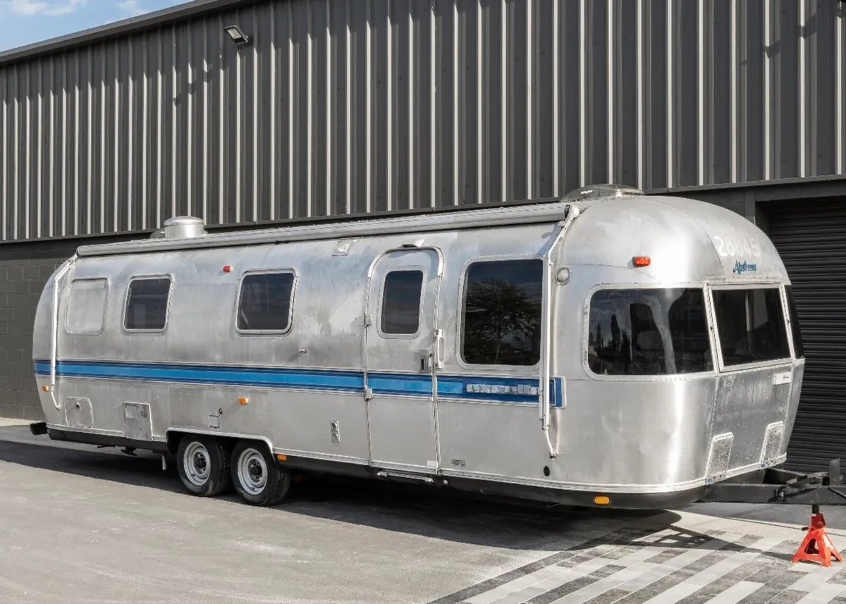AIRSTREAM  CARAVAN - Image 3